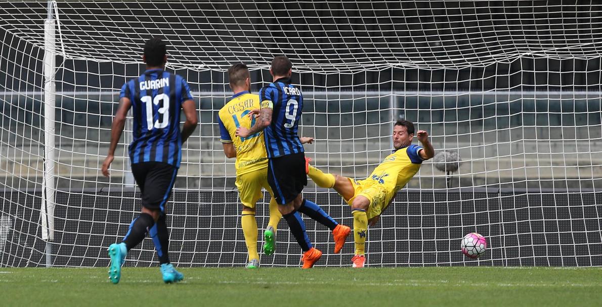 Mauro Icardo supera le retrovie del Chievo e va in gol. Ansa